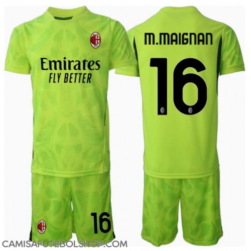 Camisa de time de futebol AC Milan Mike Maignan #16 Goleiro Replicas 3º Equipamento Infantil 2024-25 Manga Curta (+ Calças curtas)